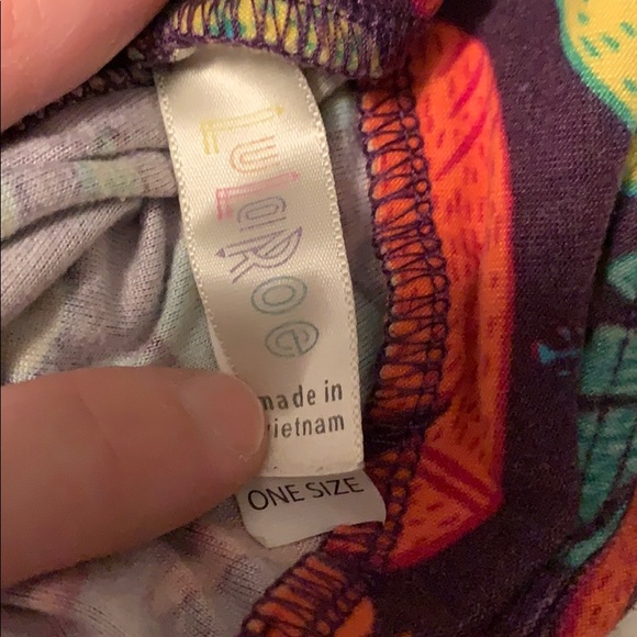 Lularoe os leggings - Picture 3 of 3
